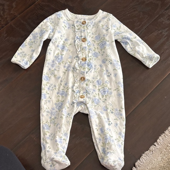 Nicole Miller Other - Nicole Miller Blue Floral Footie